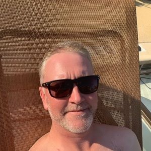 Meet your Posher, Micah